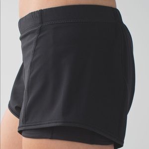 Lululemon meshed up short